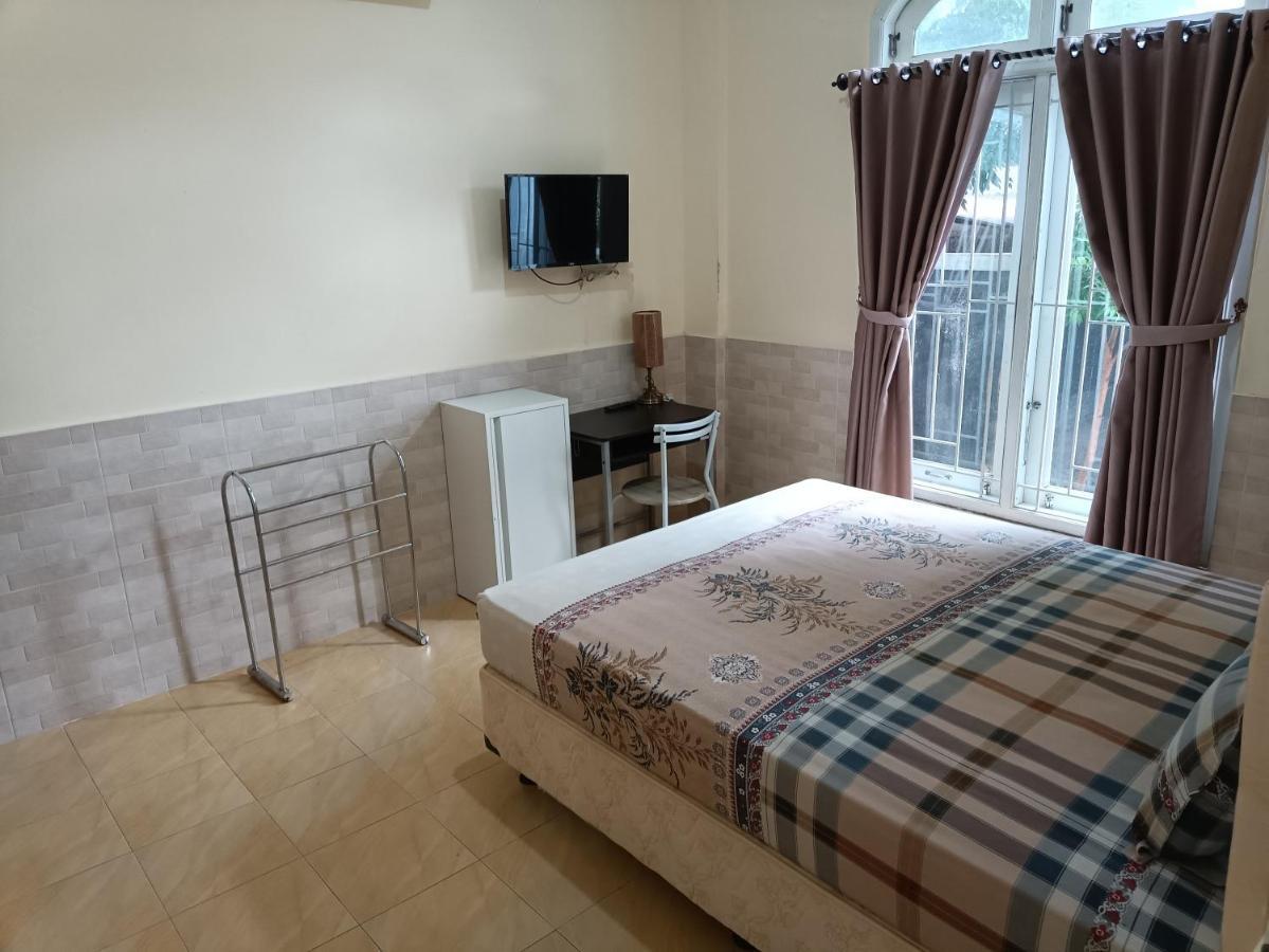 Ndalem Gorongan Guesthouse Maguwo Esterno foto