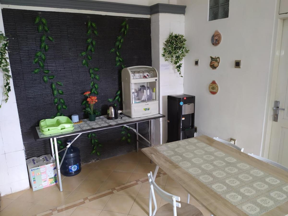 Ndalem Gorongan Guesthouse Maguwo Esterno foto